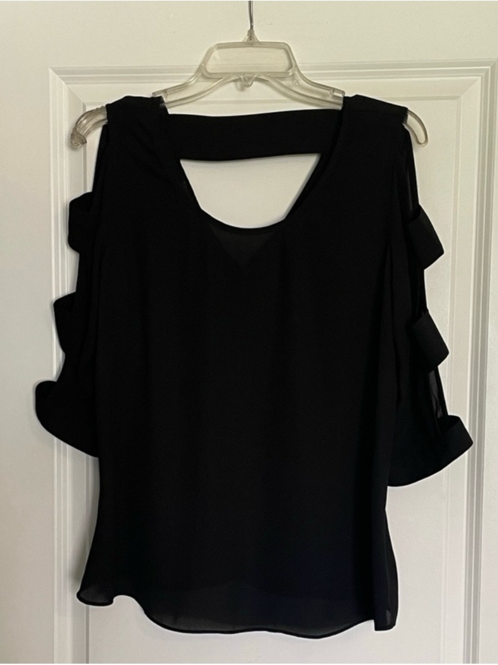 A Byer Black Cutout Sleeve Blouse